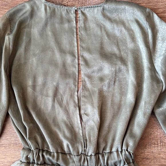 Zara Sage Green Romper| XS - Picture 5 of 6